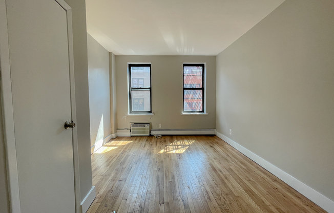 Studio, 1 bath, $2,600, Unit 402