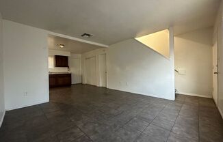 2 beds, 1 bath, 850 sqft, $995