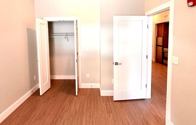 1 bed, 2 baths, 855 sqft, $2,150, Unit 921