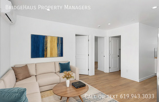 4656 SANTA MONICA AVE