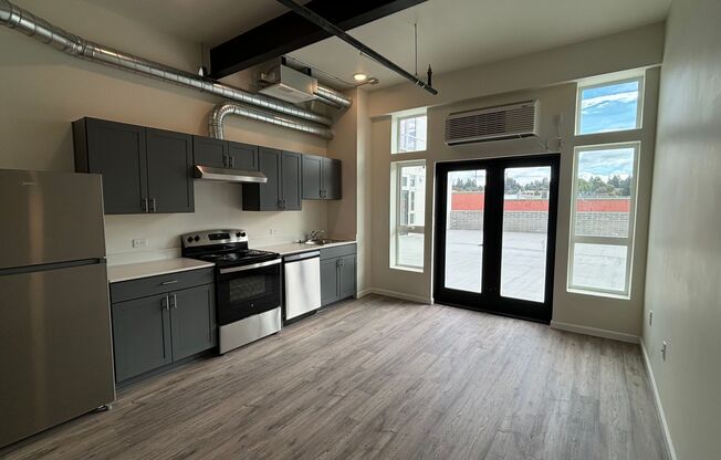 Studio, 1 bath, 398 sqft, $1,325, Unit 221