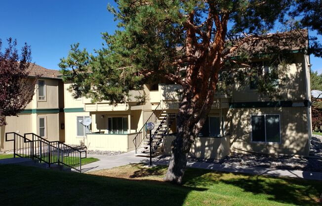 NICE 2 BED/1 BATH 963 SQ FT WILDCREEK CONDO WITH W/D, UPGRADED CABINETS AND WINDOWS IS MOVE IN READY FOR YOU