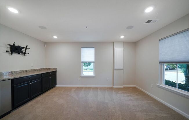 Luxury 3 Bedroom 4 Bath Townhome in Atwater Community