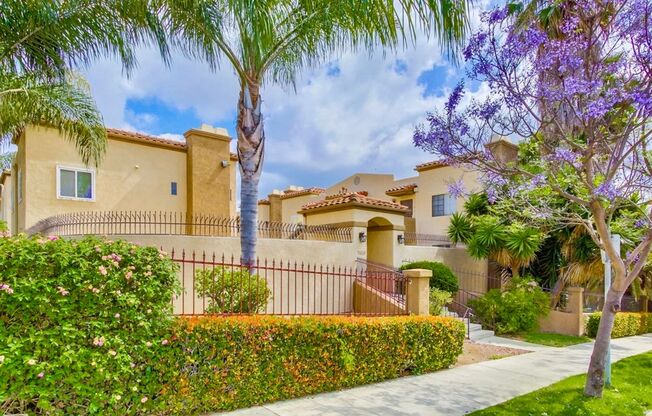 Stunning 2-Bed, 2-Bath Condo in Golden Hill – City Lights Community