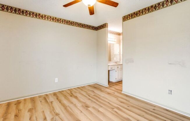 2 beds, 2 baths, $1,900, Unit # 22B