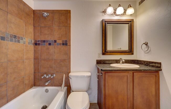 2 beds, 2 baths, 1,000 sqft, $1,325, Unit 16