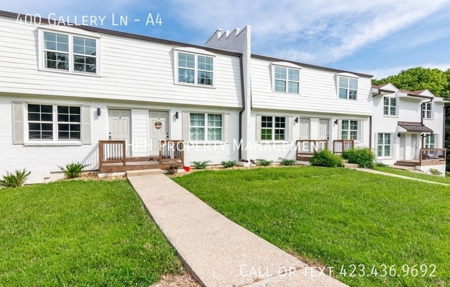 400 GALLERY LN
