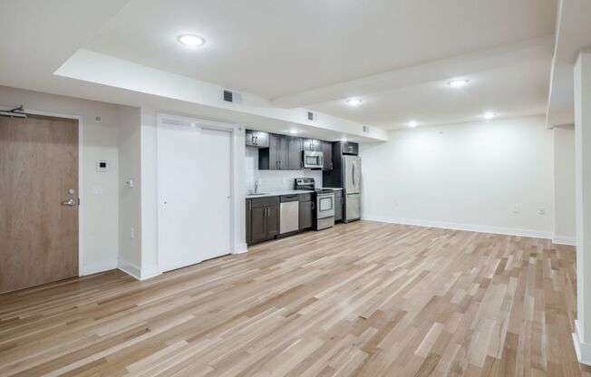 1 bed, 1 bath, 449 sqft, $1,643, Unit 101