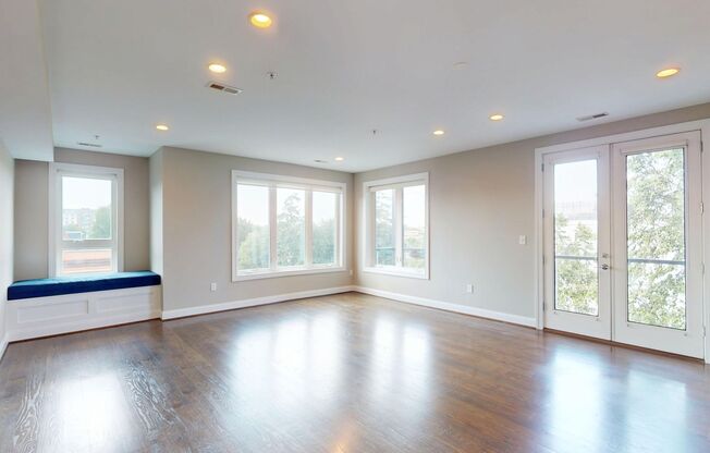 Stunning Three Bedroom Penthouse Condo W/Two Private Outdoor Spaces & Parking Included!