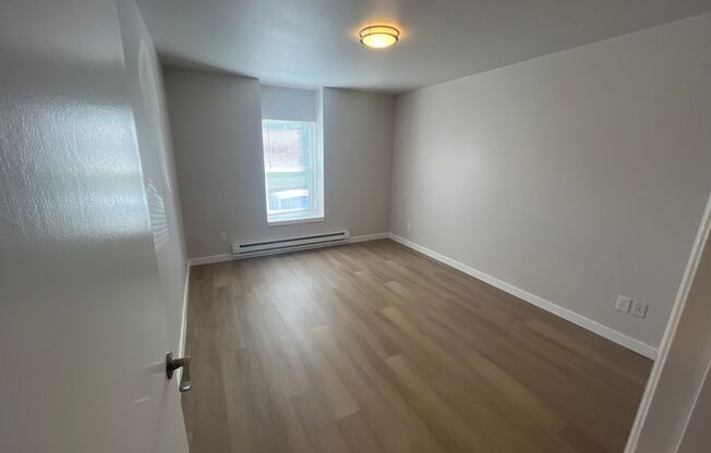 2 beds, 2 baths, 1,060 sqft, $2,695, Unit 3520 - 206