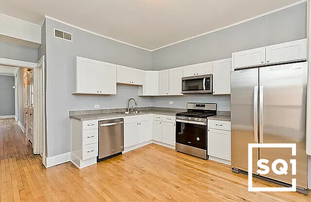3830 N ASHLAND