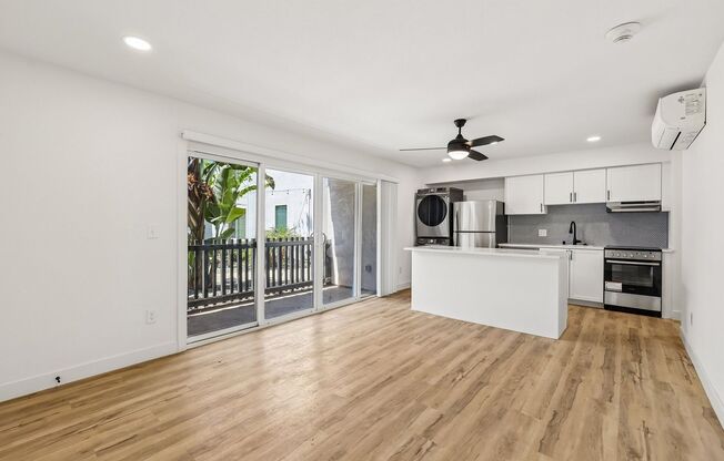 2 beds, 1 bath, 650 sqft, $2,695, Unit 5