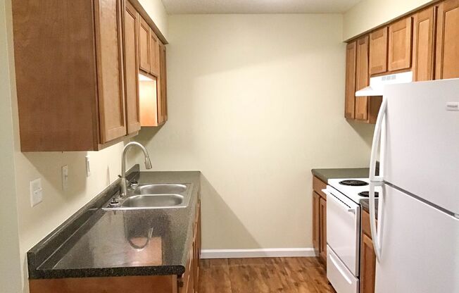 2 beds, 1 bath, 750 sqft, $750, Unit 08