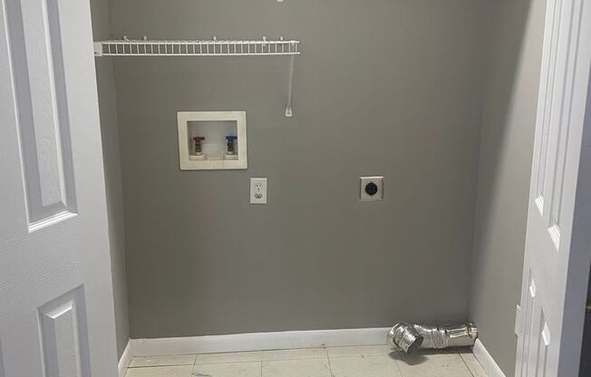 Studio, 1 bath, 600 sqft, $615, Unit 128-01