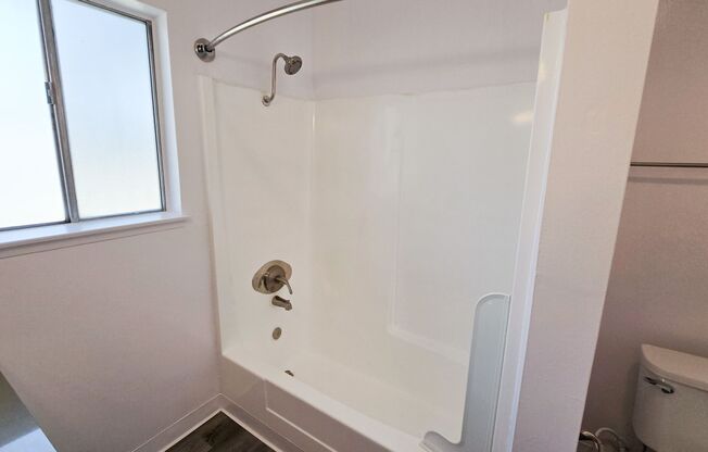 2 beds, 2 baths, 1,100 sqft, $2,398, Unit 201