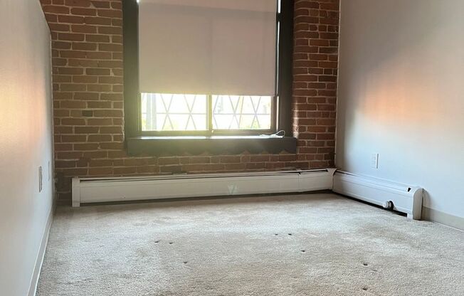 1 bed, 1 bath, 626 sqft, $1,750, Unit 45-425