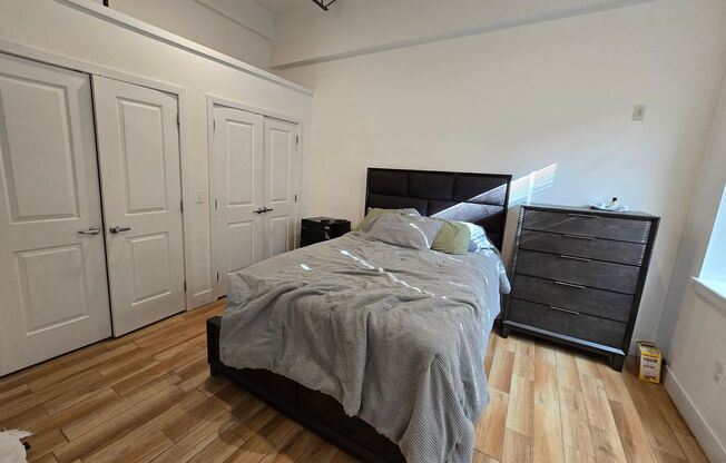 1 bed, 1 bath, 429 sqft, $1,195, Unit 225