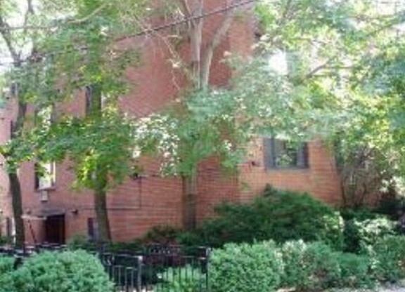 205 Kent St.