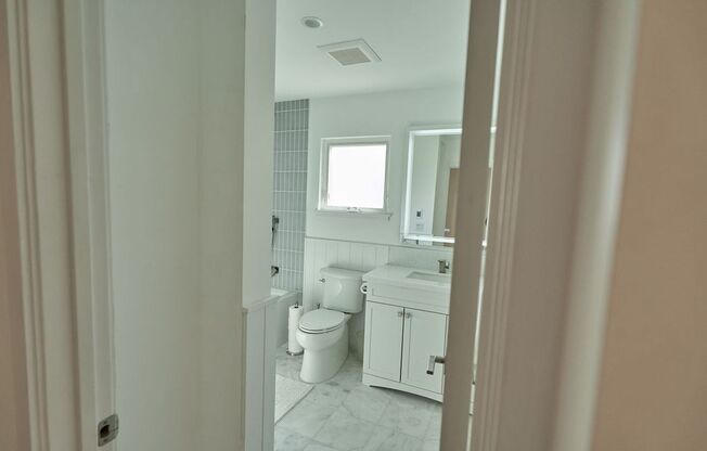 4 beds, 3.5 baths, $14,000