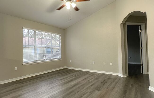 Crescent Place - 11-206