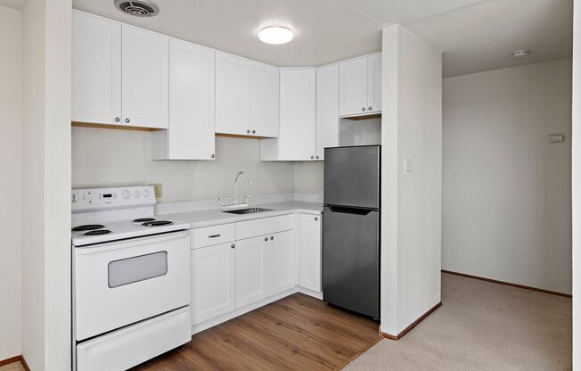 Outside Leasing - 1300 Lawton Street
