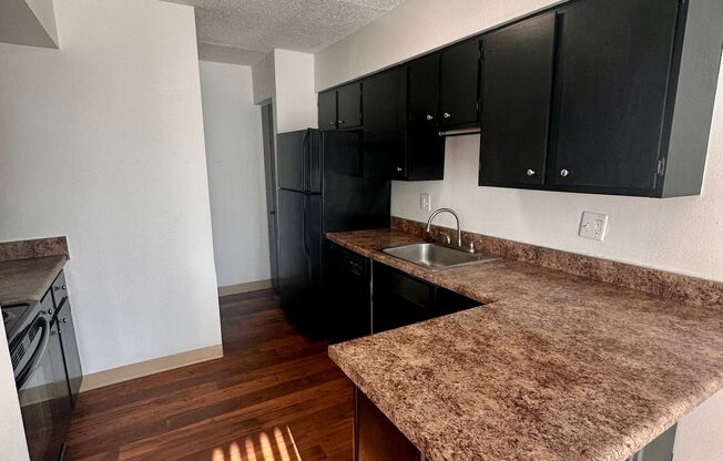 2 beds, 1.5 baths, 902 sqft, $1,225, Unit 3-009