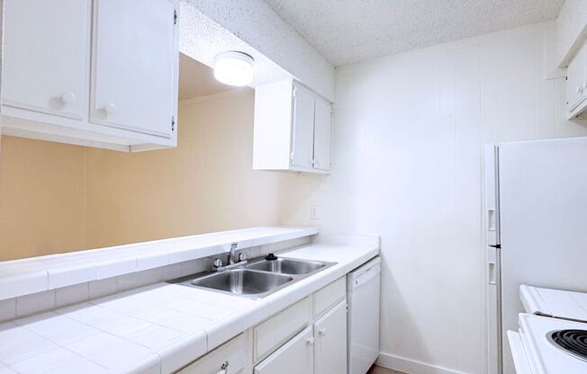 1 bed, 1 bath, 600 sqft, $1,239, Unit WWK-102