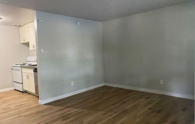 1 bed, 1 bath, 520 sqft, $1,095, Unit #06