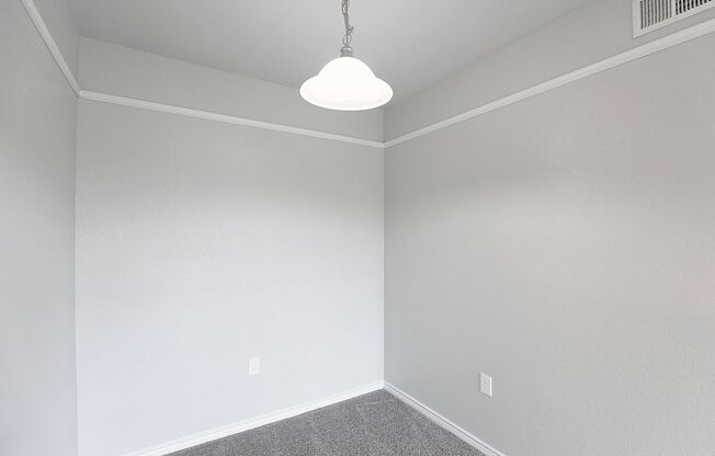 2 beds, 2 baths, 950 sqft, $1,236