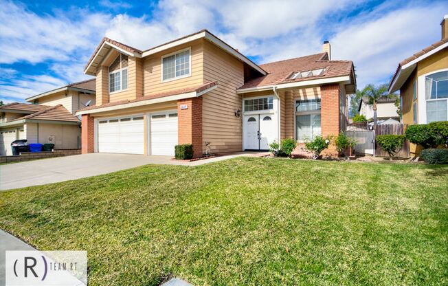 Discover the Ultimate Family Home in Heritage Villas: 4 Bed, 2.5 Bath with a Tranquil Backyard and Top-Rated Schools