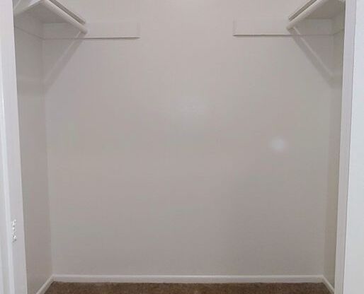 1 bed, 1 bath, 644 sqft, $2,125, Unit 22