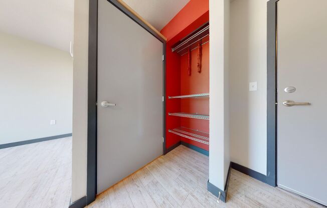 Studio, 1 bath, 258 sqft, $1,250, Unit 402
