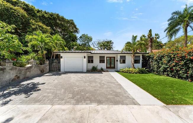 5736 SW 35 ST