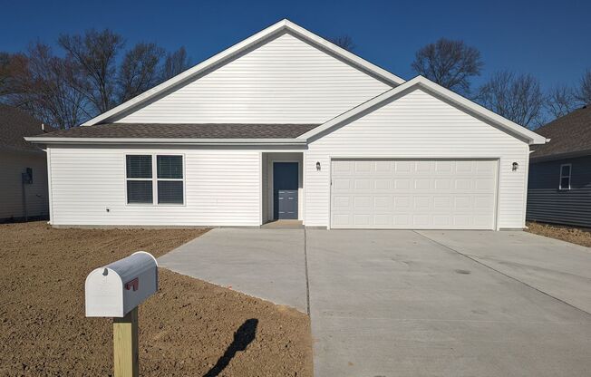 Hot Deal: This season, qualified applicants can receive $2,000 OFF move-in costs when signing a lease. Cozy up in your new home and take advantage of this offer!