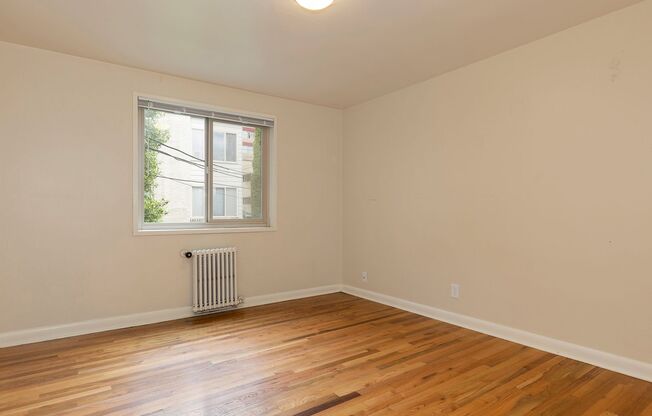 1 bed, 1 bath, 780 sqft, $1,695, Unit Hamrick 204