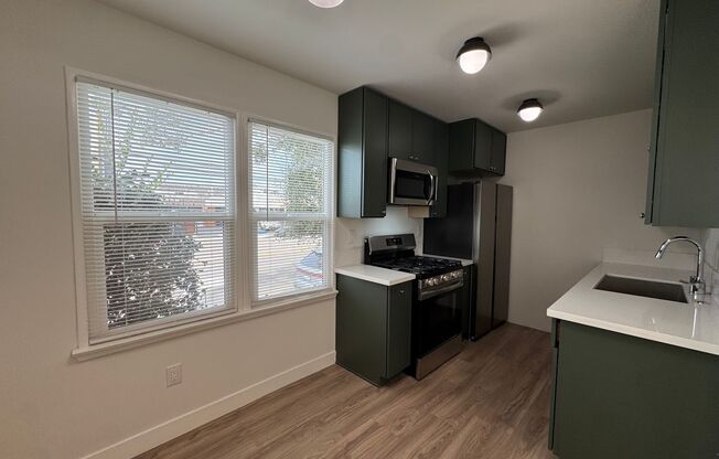 3414 Overland