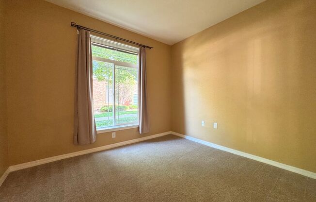 3 beds, 2 baths, $2,100, Unit UNIT 4101