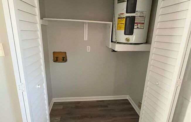 2 beds, 1 bath, 750 sqft, $1,045, Unit B-507D3