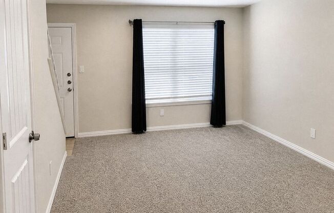 2016 Paisley Dr Unit E, Arlington, TX 76015