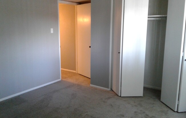 2 beds, 1 bath, 830 sqft, $1,349, Unit 112
