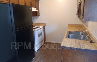 304 DUNES PL SE