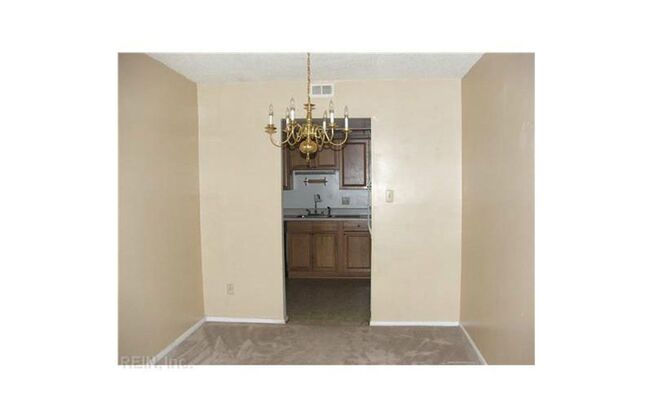 3 beds, 2.5 baths, $1,795