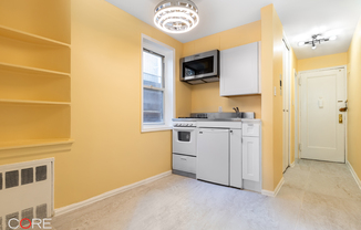 1 bed, 1 bath, $3,500, Unit 3A