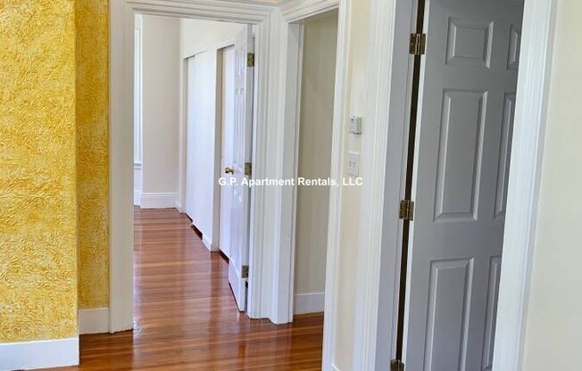 16 LYNDE ST