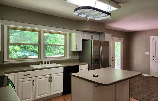 3 Bedroom 2 bath Home in Stuart Heights