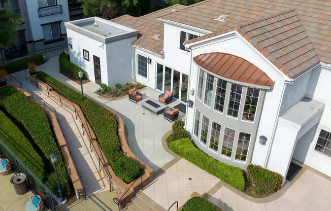 Clubhouse Back Patio with Fire Pits