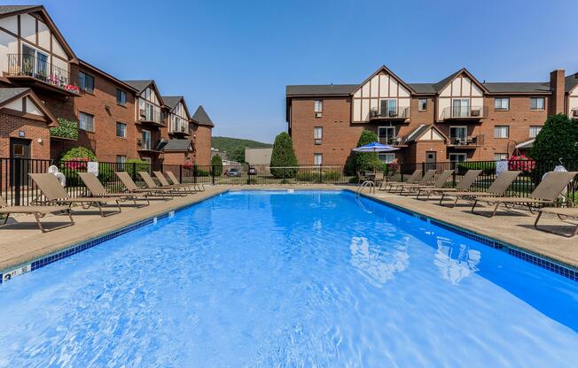 Rivers Edge - Apartment Living in Waterbury, CT