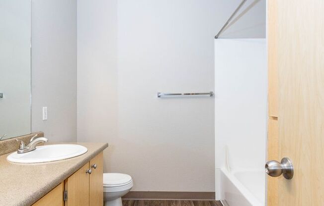 1 bed, 1 bath, 728 sqft, $1,675, Unit D304