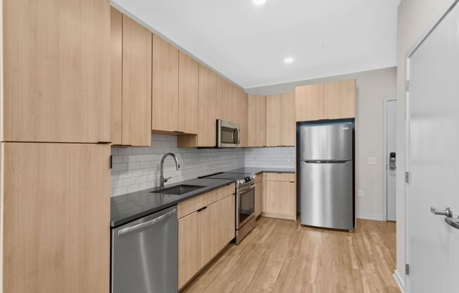 1 bed, 1 bath, 614 sqft, $2,110, Unit 337