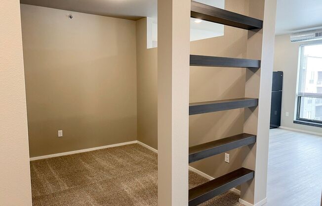 Studio, 1 bath, 558 sqft, $925, Unit Bldg 5 Apt 5326